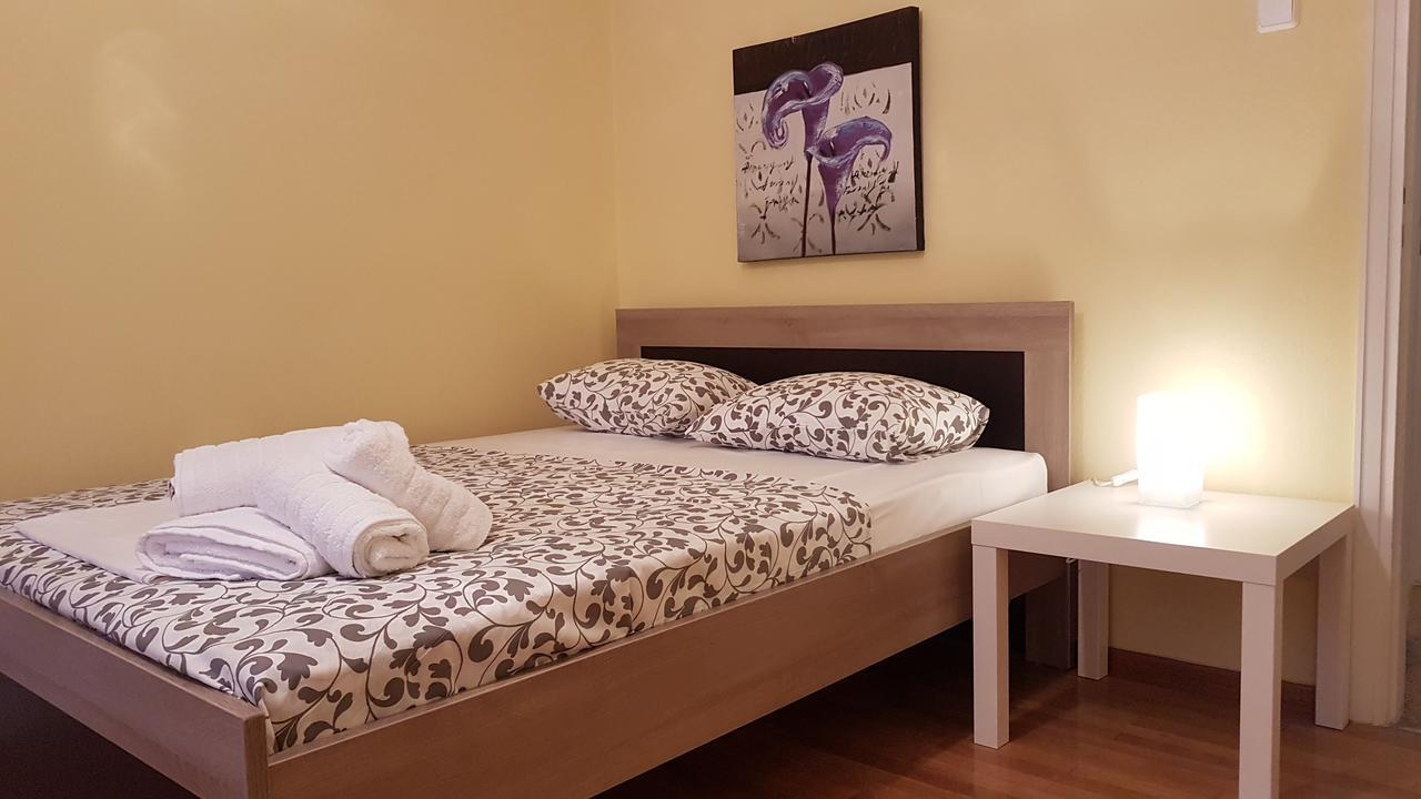 Menta Errathens Apartment - Athens Center, 5 Bd, 2 Bath Exterior photo
